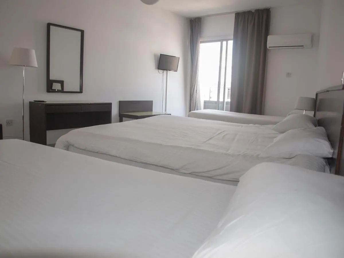 Aparthotel Attic City Apartments Larnaca